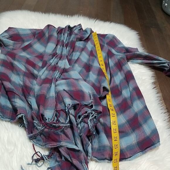 En Creme Plaid Open front Cardigan with Fringe - Picture 12 of 12